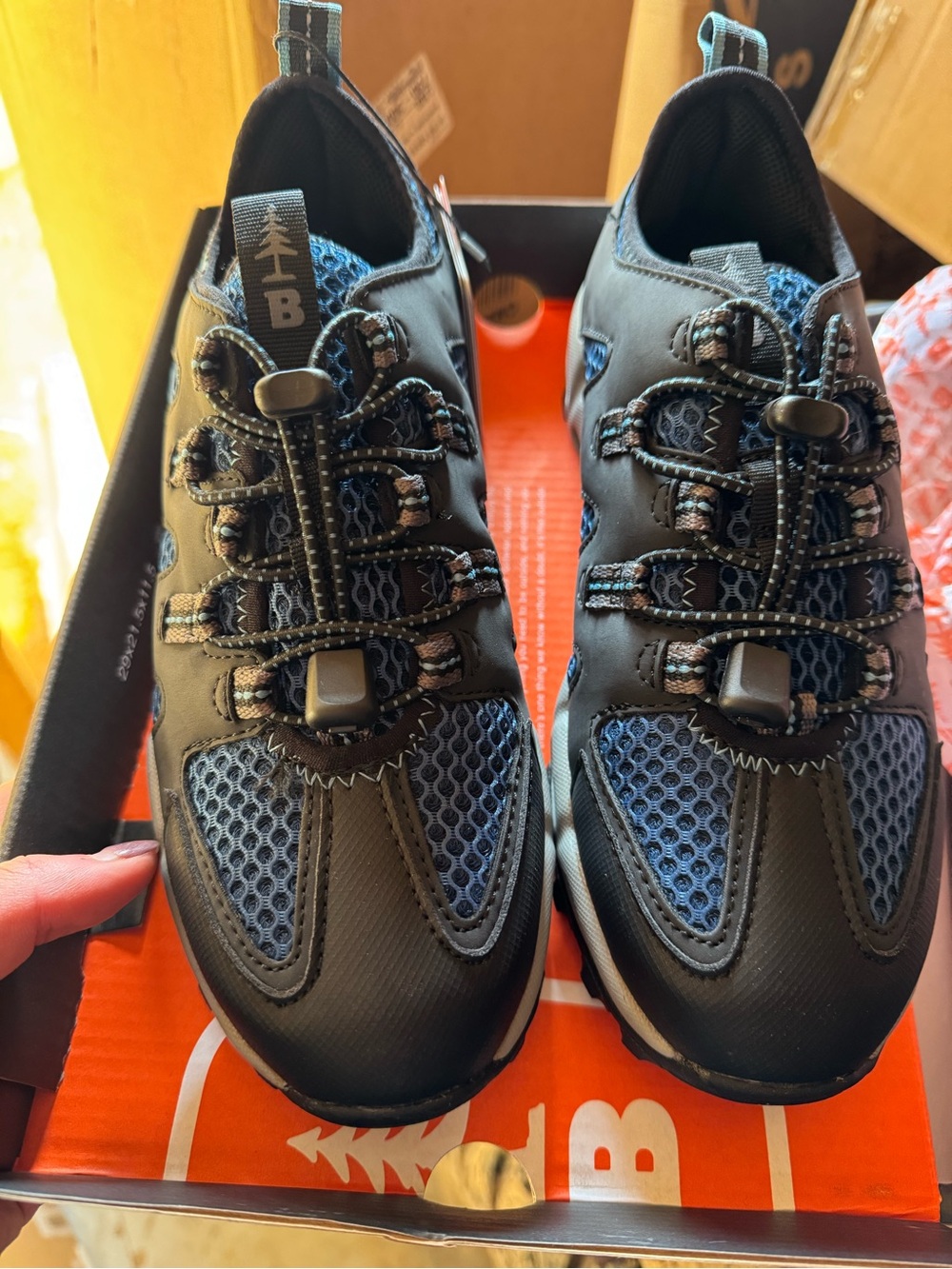 Women’s shoes